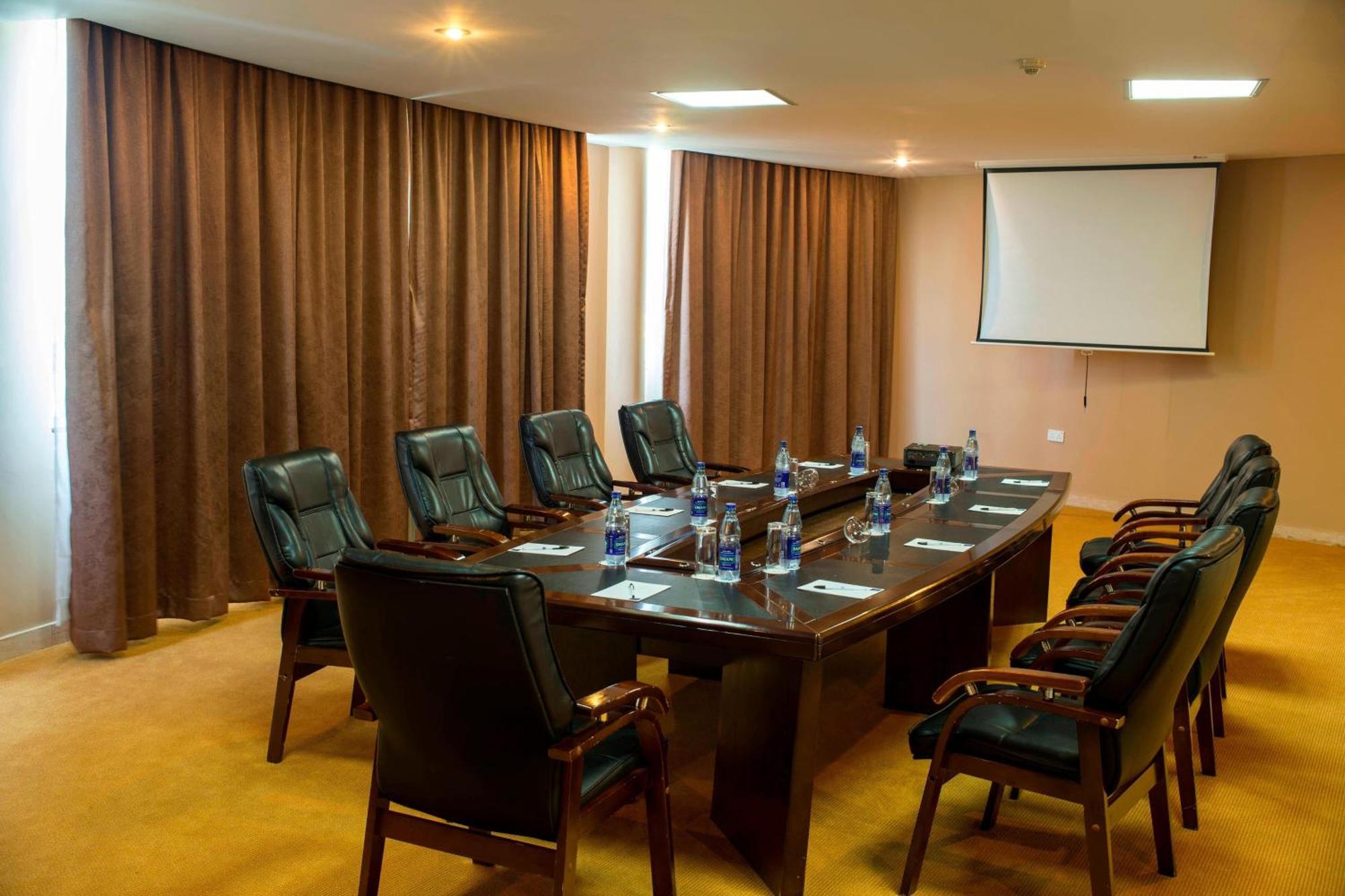 Protea By Marriott Hotel Entebbe